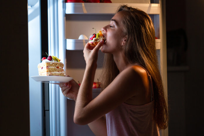 dormir mal dá mais fome