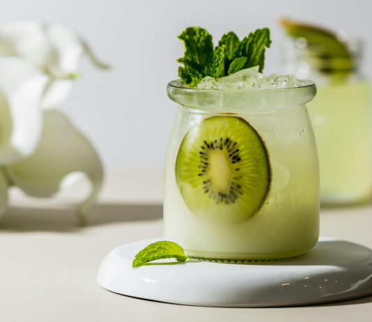 3 sucos detox saborosos e refrescantes para o verão